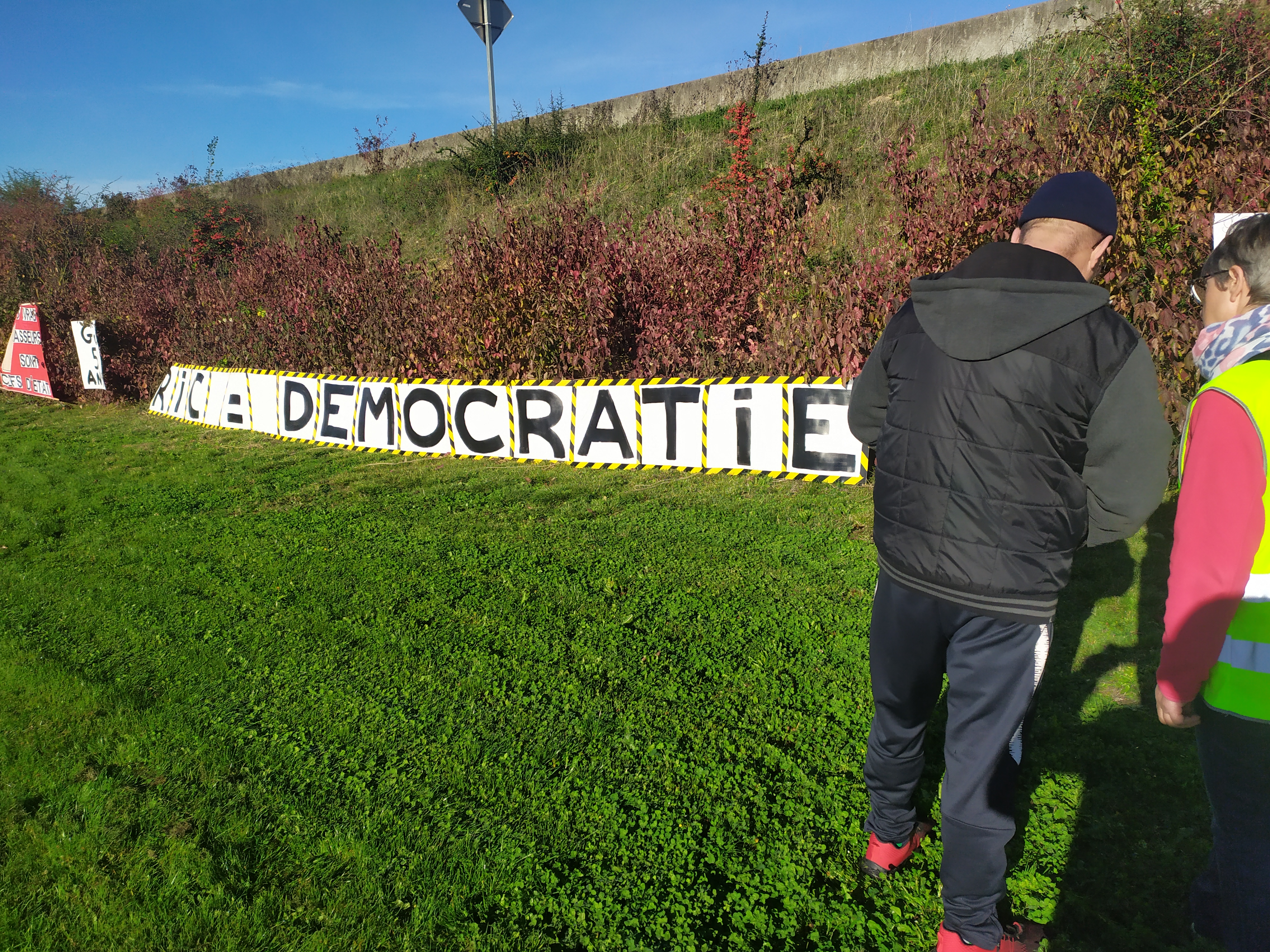 IMG_20231118_101430.jpg (8.31 MB)