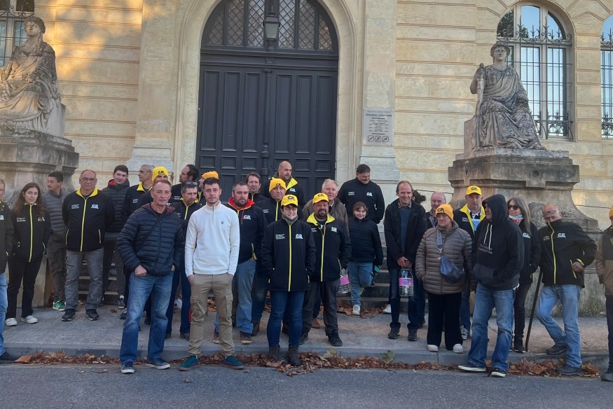 Gers : une lourde amende requise contre un éleveur-gaveur, attaqué par L214 pour "maltraitance animale"