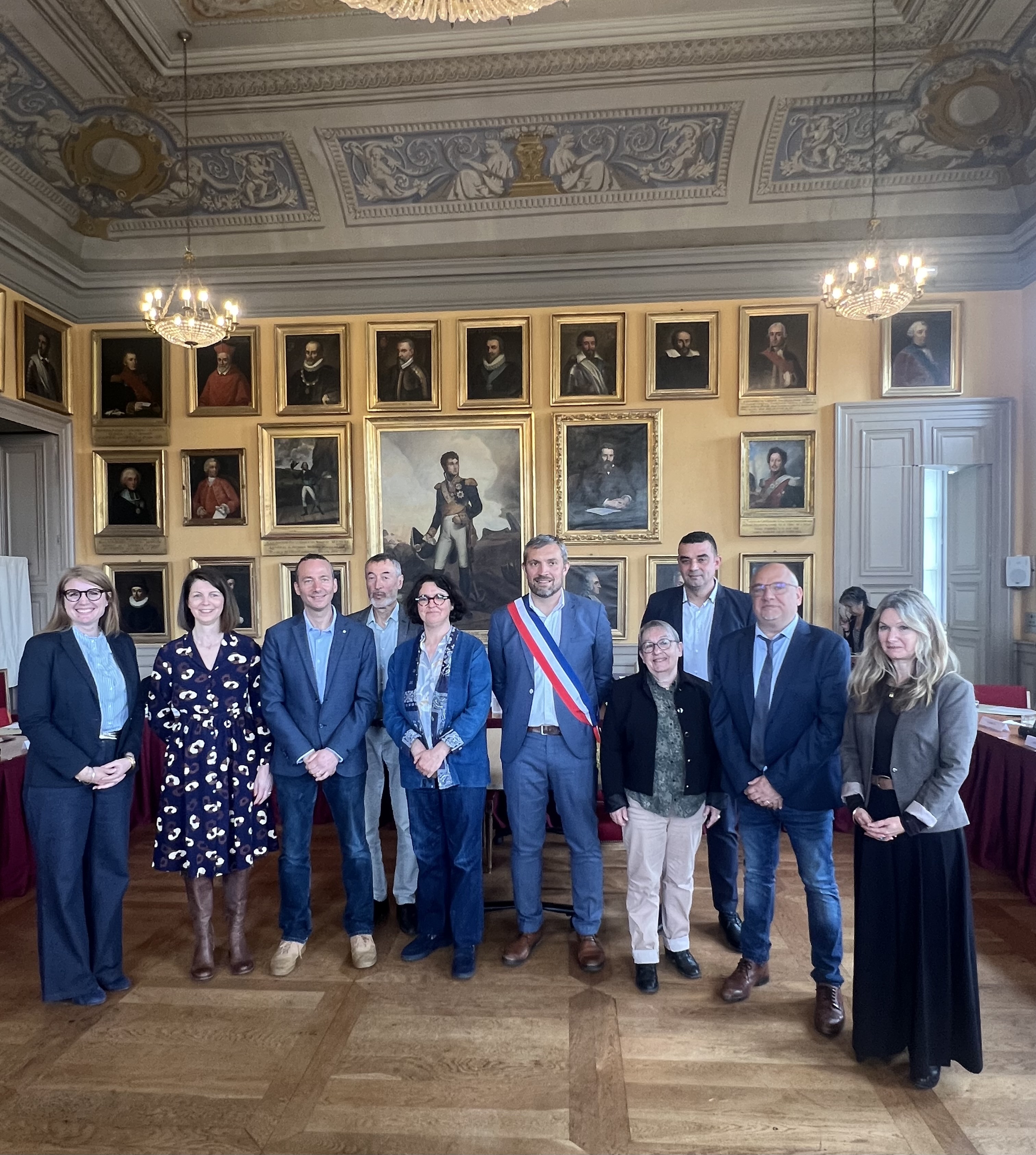 picture (30).jpeg (2.33 MB)